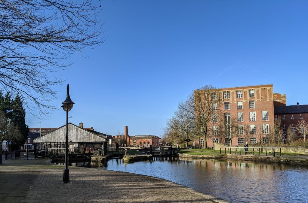 photo small town with river beautiful sunny day
